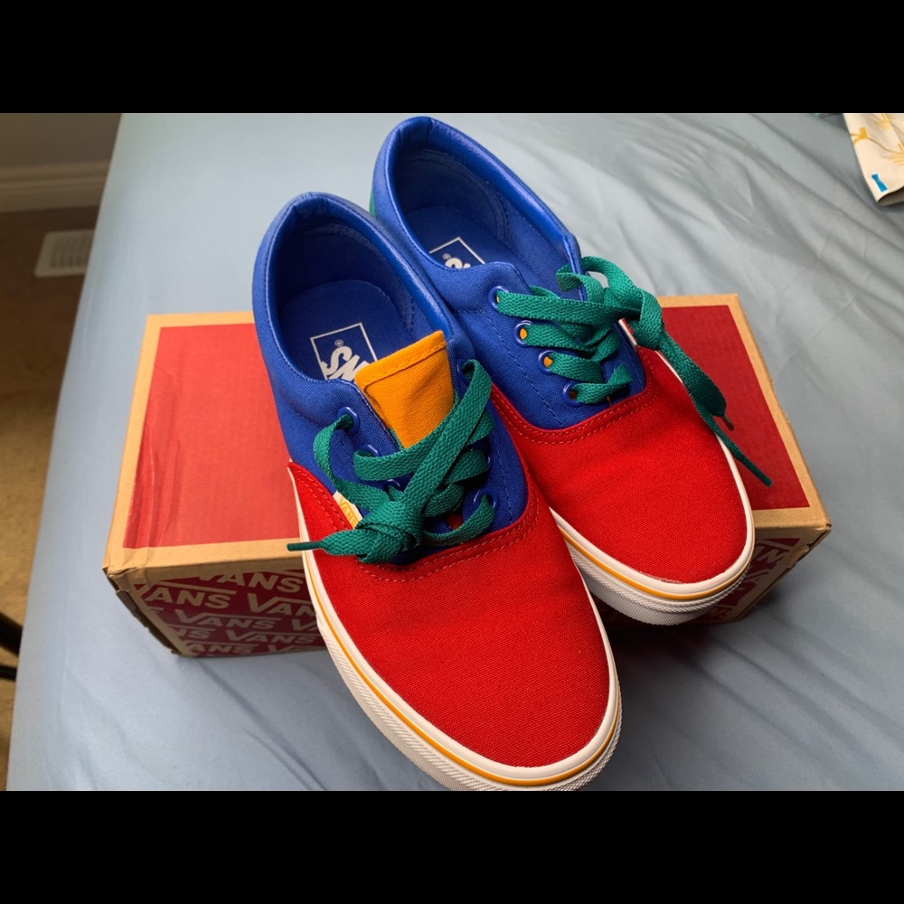 LOW CUT VANS